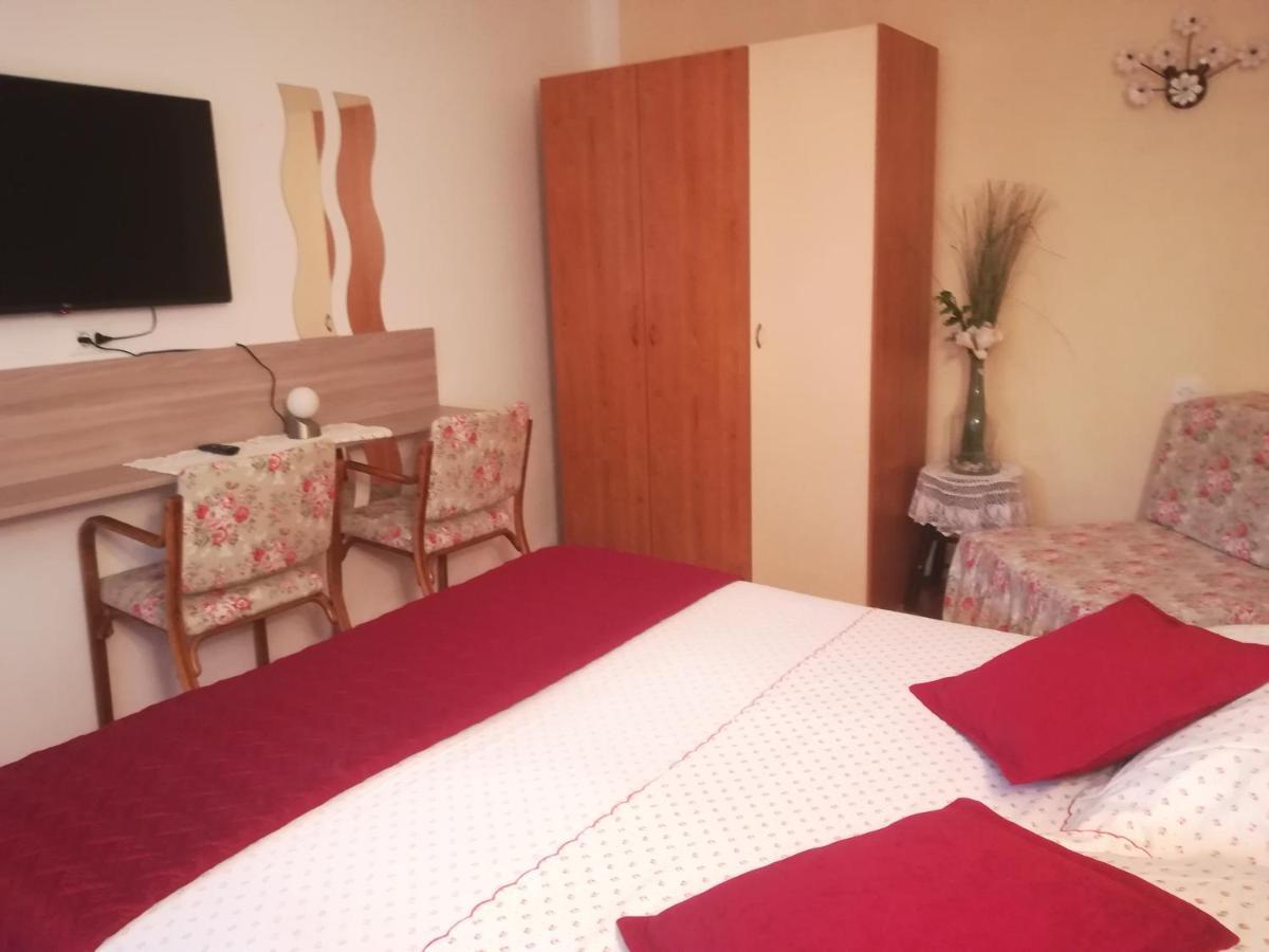 Apartmani Villa Otilija Poreč Exterior foto
