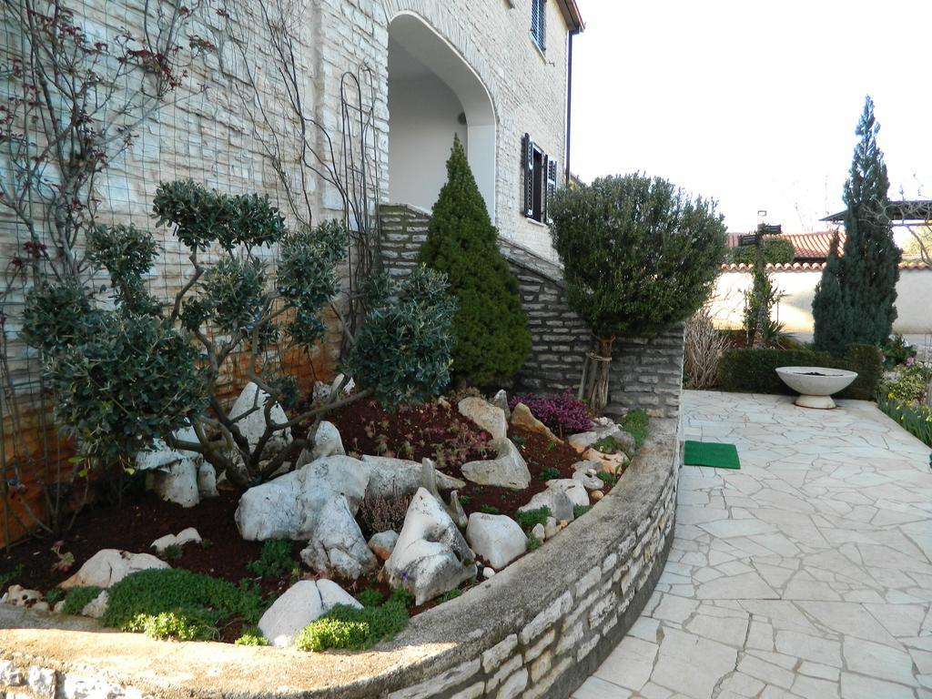 Apartmani Villa Otilija Poreč Exterior foto